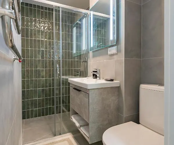 Convenient With Balcony By Polo Appartement