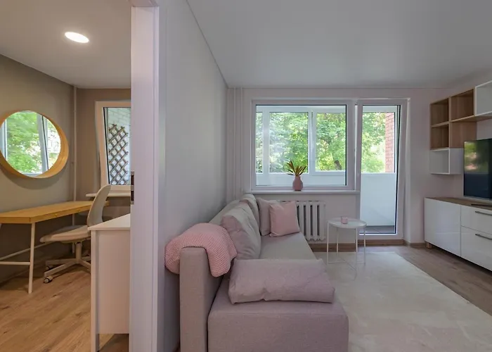 Convenient With Balcony By Polo Apartamento