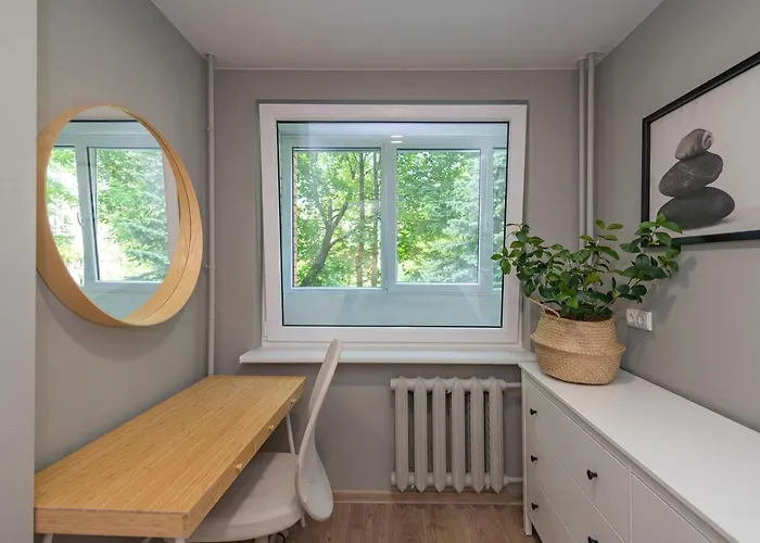 Convenient With Balcony By Polo Apartamento